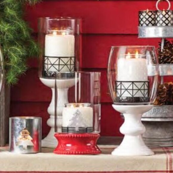 Gold Canyon Tall White Stand - Picture 5 of 6